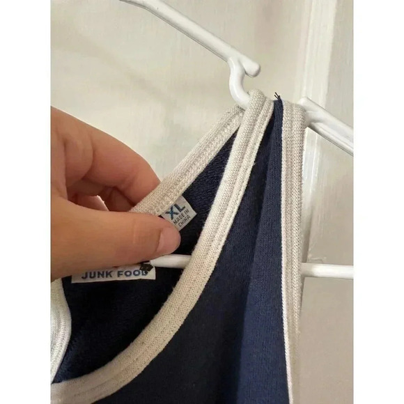 Junk Food Women’s size x-large PARTY TIME jumpsuit - Picture 6 of 8